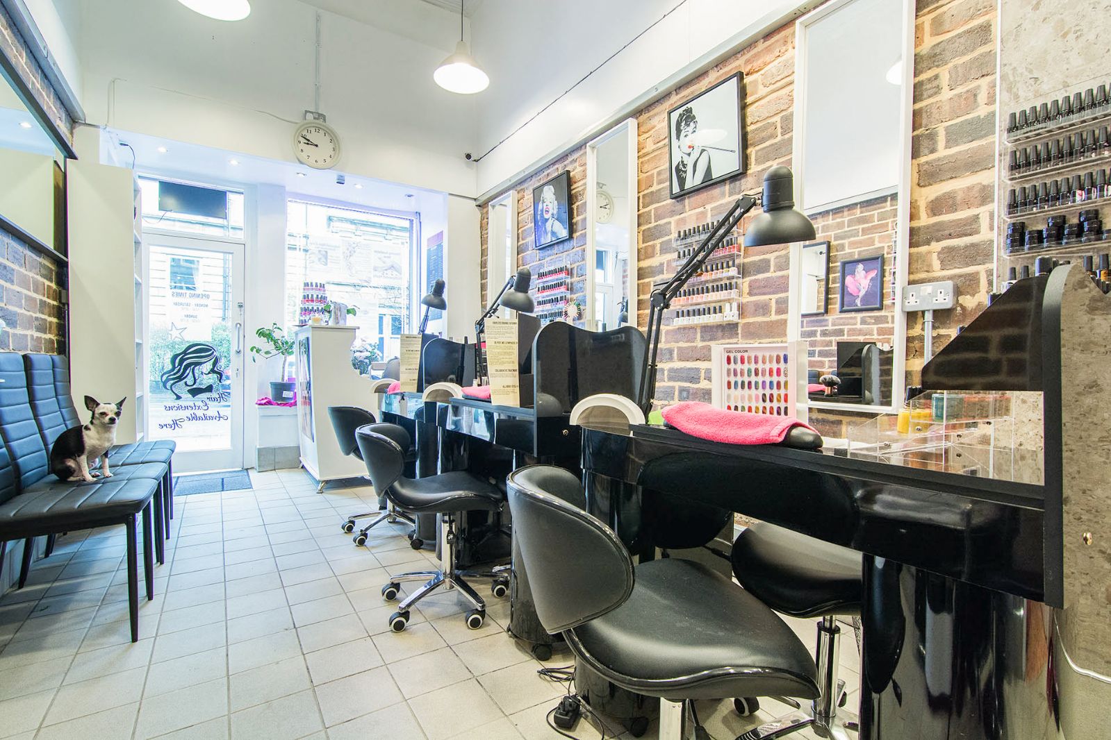 Reviews of Hollywood Nails and Hair Extension Bar - West End